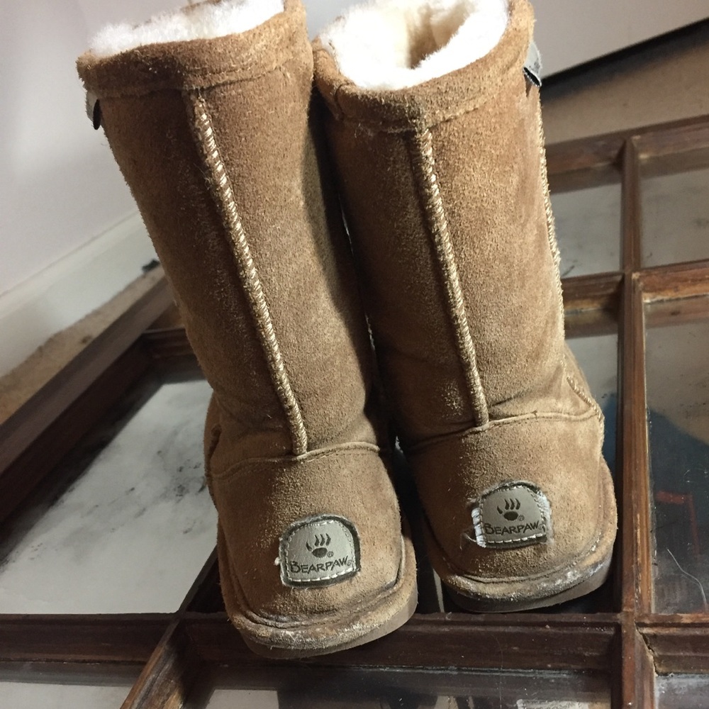 Bearpaw Women’s Emma Short Snow Boots